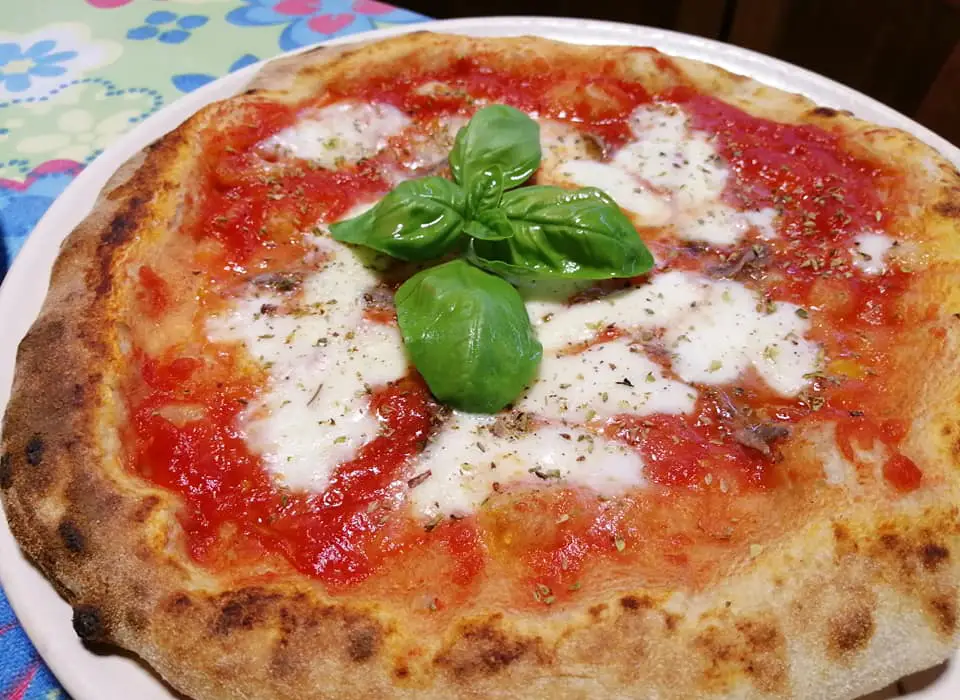 pizza napoli home restaurant chez Patty